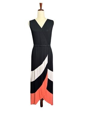 Neiman Marcus | Dresses | Neiman Marcus Women Black White Stripped Maxi  Dress Sleeveless Stretch Size Ml | Poshmark